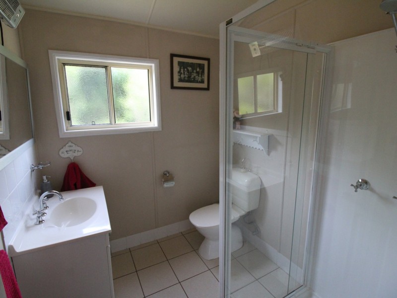 8563 D’Aguilar Highway, Moore QLD 4306