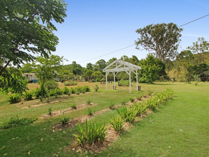 8563 D’Aguilar Highway, Moore QLD 4306