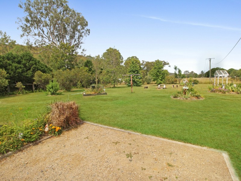 8563 D’Aguilar Highway, Moore QLD 4306