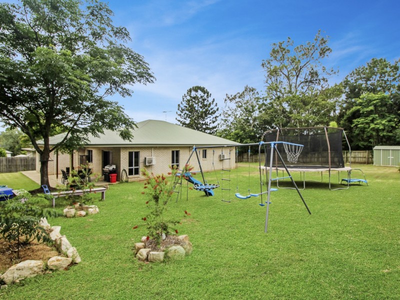 78 Middle Street, Esk QLD 4312