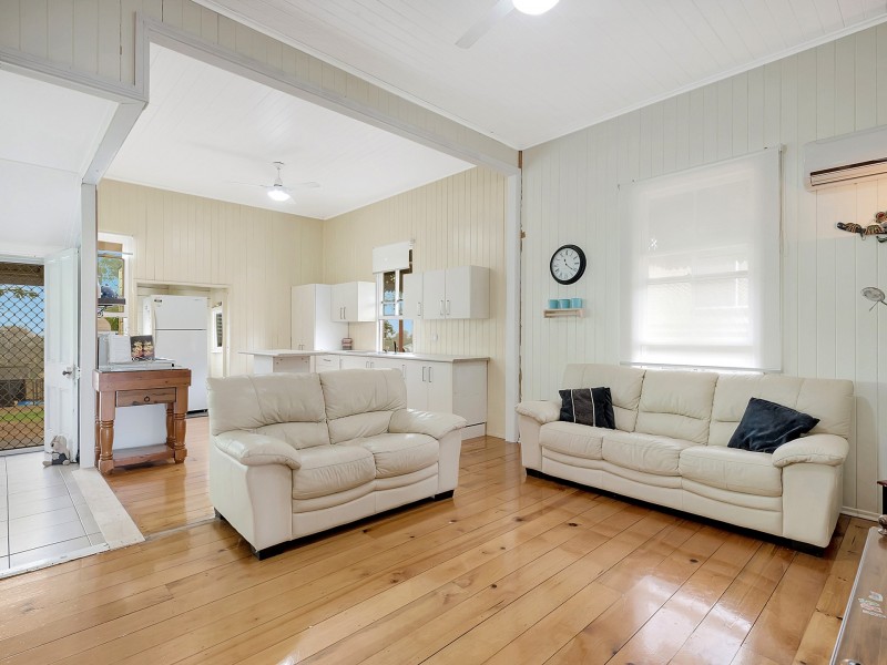48 Bellambi Street, Toogoolawah QLD 4313