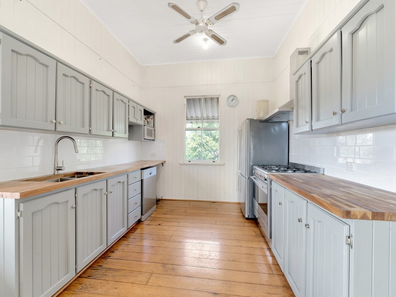 536 Esk Crows Nest Road, Biarra QLD 4313