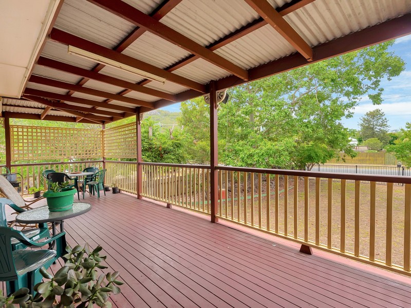 2 Rashford Street, Esk QLD 4312
