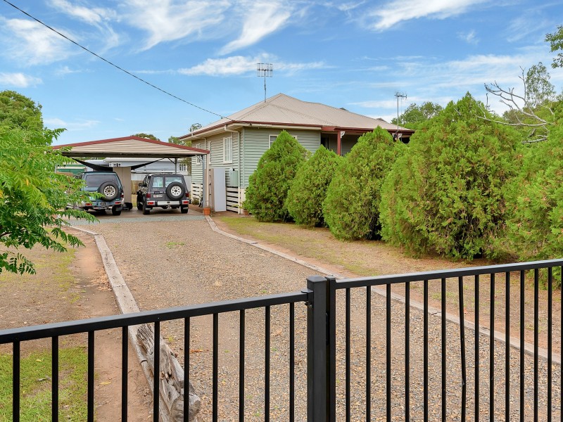 2 Rashford Street, Esk QLD 4312
