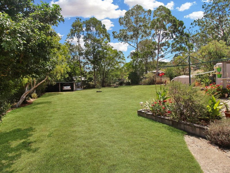 21 William Street, Linville QLD 4306