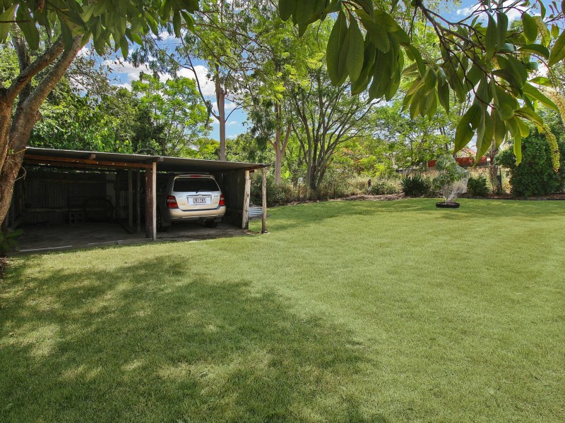 21 William Street, Linville QLD 4306