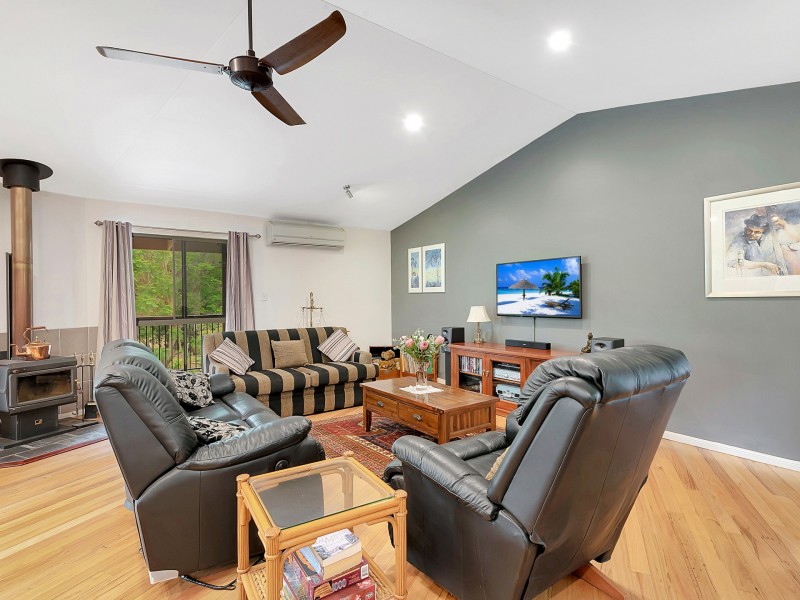 19 Middle Street, Esk QLD 4312