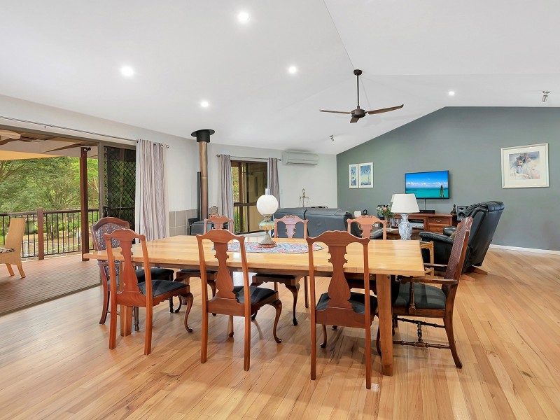 19 Middle Street, Esk QLD 4312