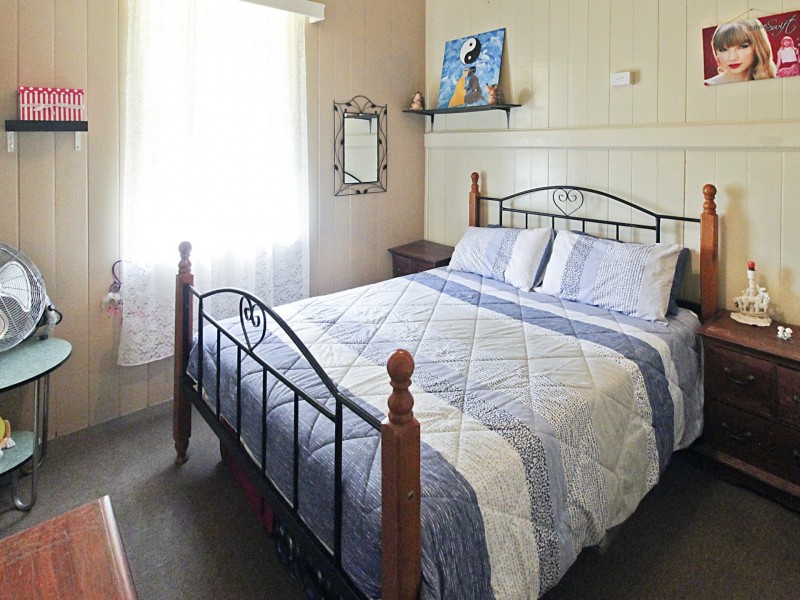 14 George Street, Toogoolawah QLD 4313