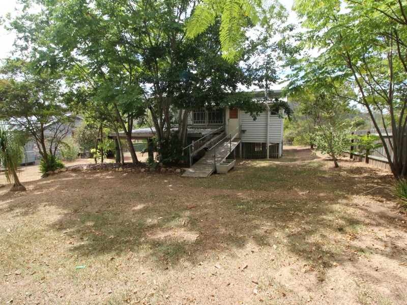 35 Down Street, Esk QLD 4312