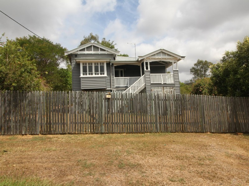 35 Down Street, Esk QLD 4312