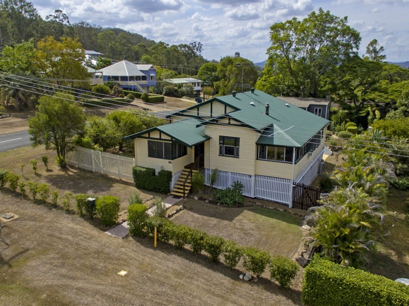 69 Highland Street, Esk QLD 4312