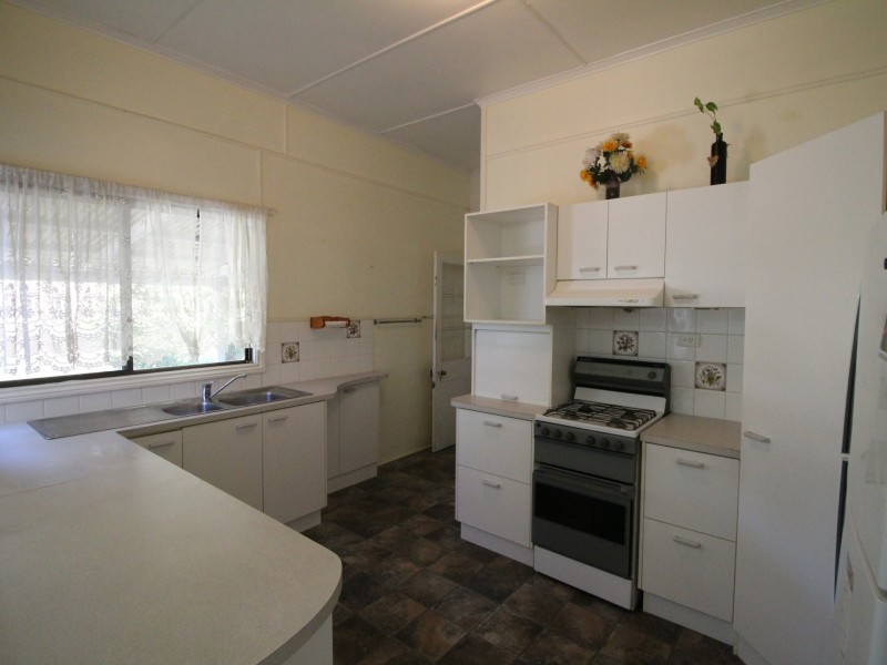 56 Fulham Street, Toogoolawah QLD 4313