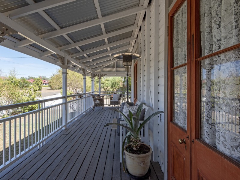 19 Highland Street, Esk QLD 4312