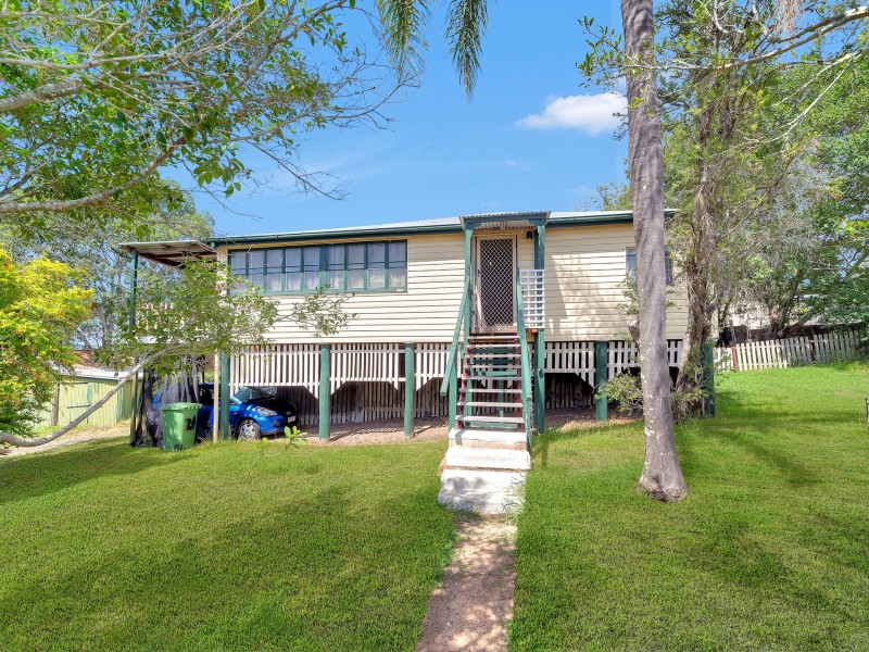 24 Elizabeth Street, Esk QLD 4312