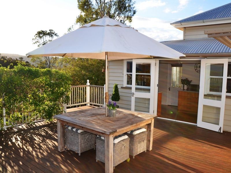 2 South Street, Esk QLD 4312