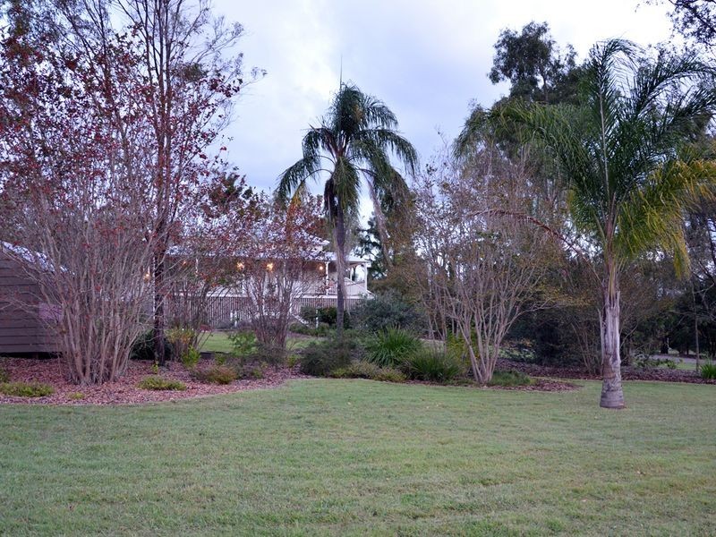 2 South Street, Esk QLD 4312