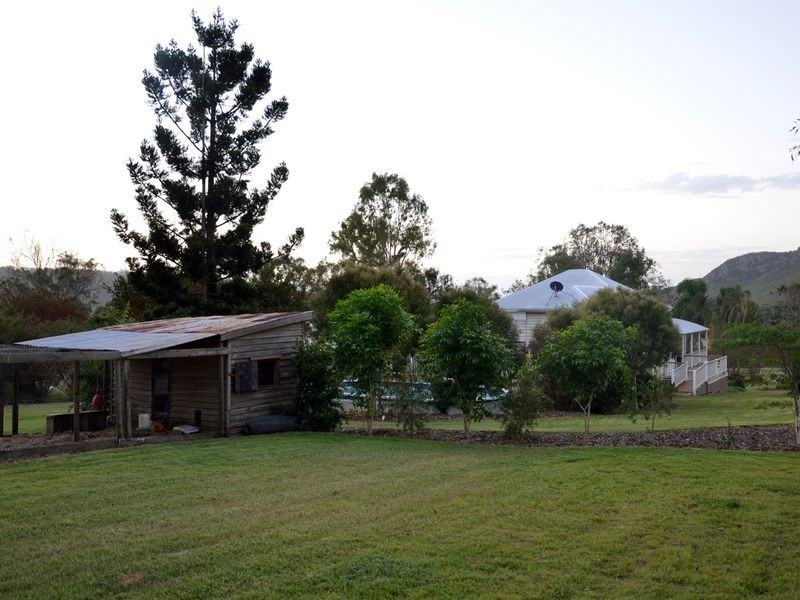 2 South Street, Esk QLD 4312