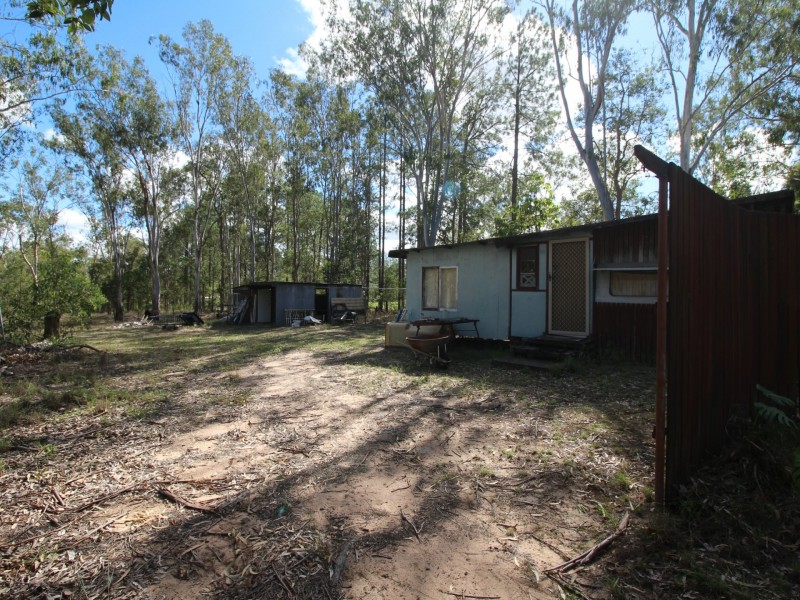 80 Pine Crescent, Esk QLD 4312