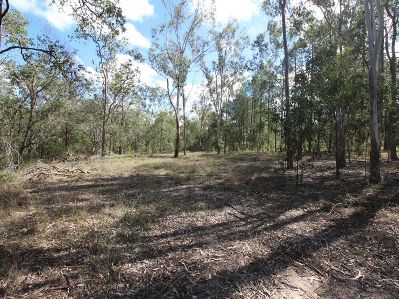 80 Pine Crescent, Esk QLD 4312