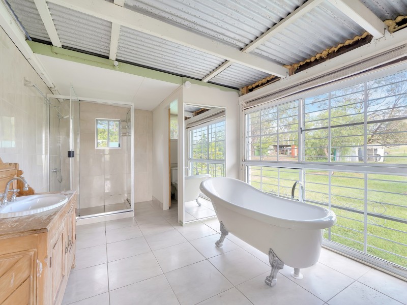 90 Baisdens Lane, Toogoolawah QLD 4313