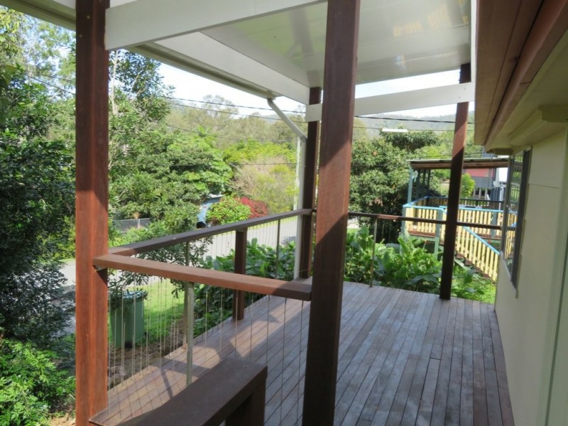 5 Jubilee Street, Somerset Dam QLD 4312