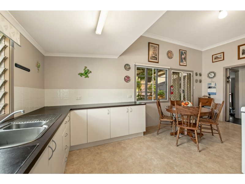 288 Ipswich Street, Esk QLD 4312