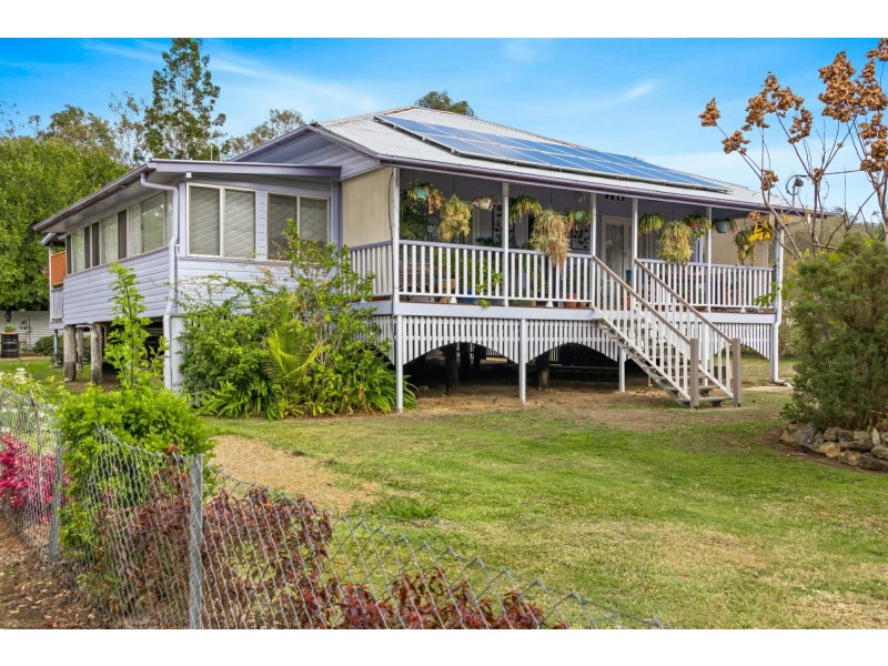 288 Ipswich Street, Esk QLD 4312