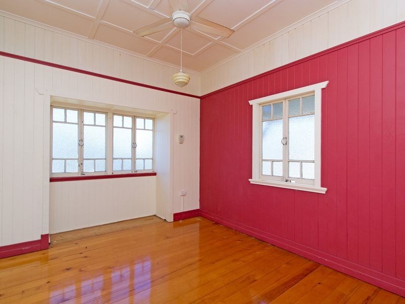 35 Down Street, Esk QLD 4312