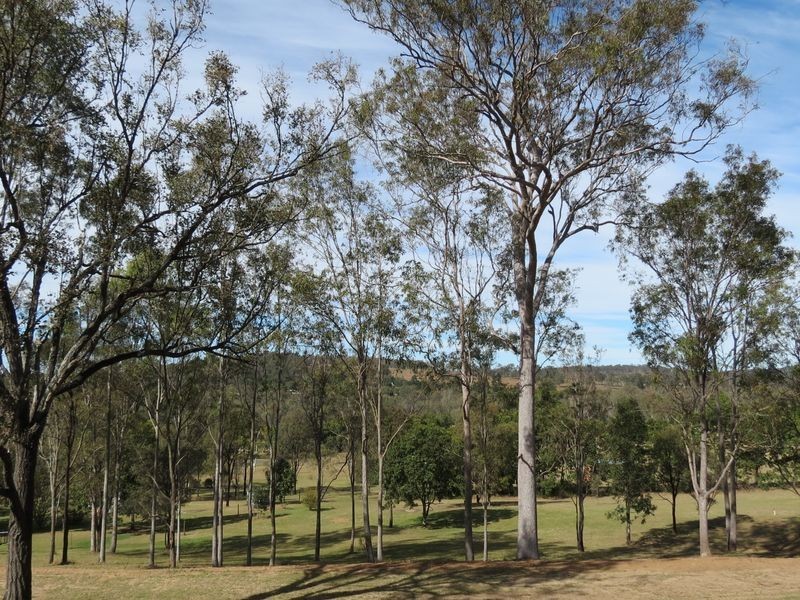 137 Outlook Drive, Esk QLD 4312