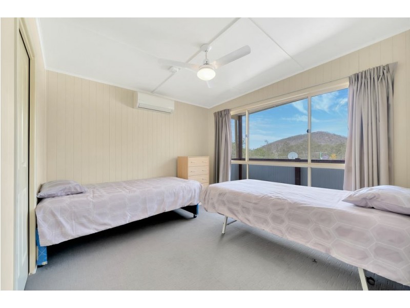 9 Edward Street, Somerset Dam QLD 4312