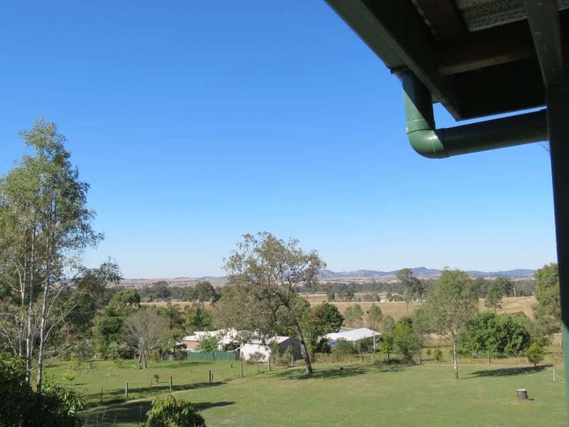 37 Pryce Street, Toogoolawah QLD 4313