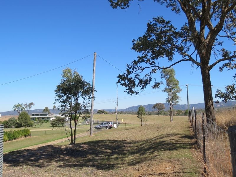 37 Pryce Street, Toogoolawah QLD 4313