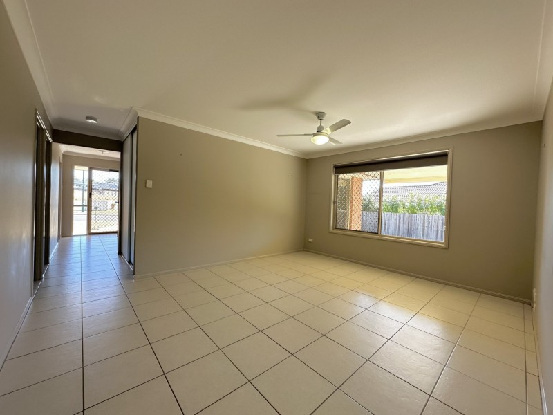 17 Keeley Place, Esk QLD 4312