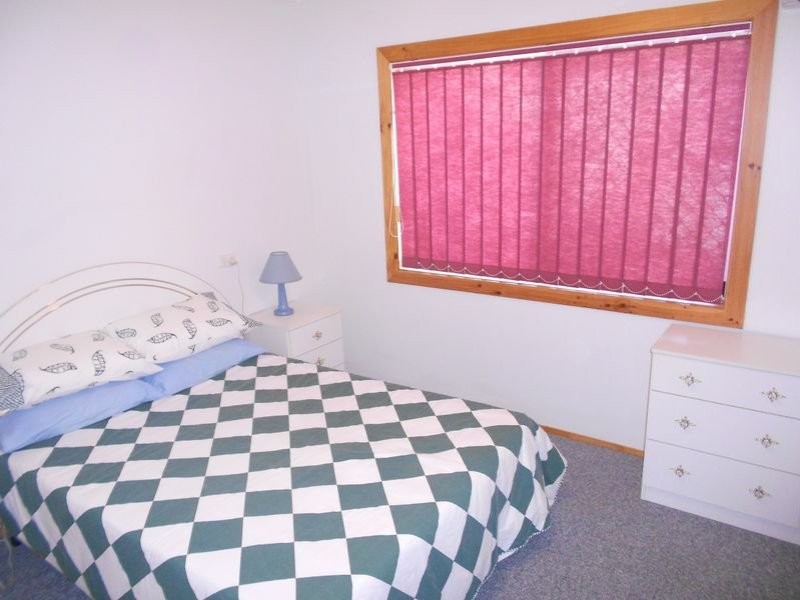 15 Gipps Street, Somerset Dam QLD 4312