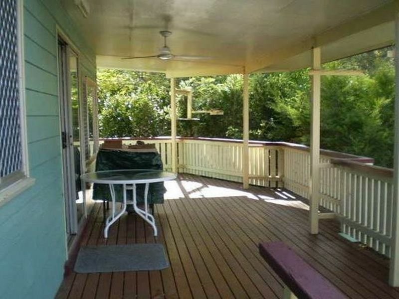 15 Gipps Street, Somerset Dam QLD 4312