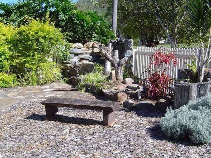 15 Gipps Street, Somerset Dam QLD 4312