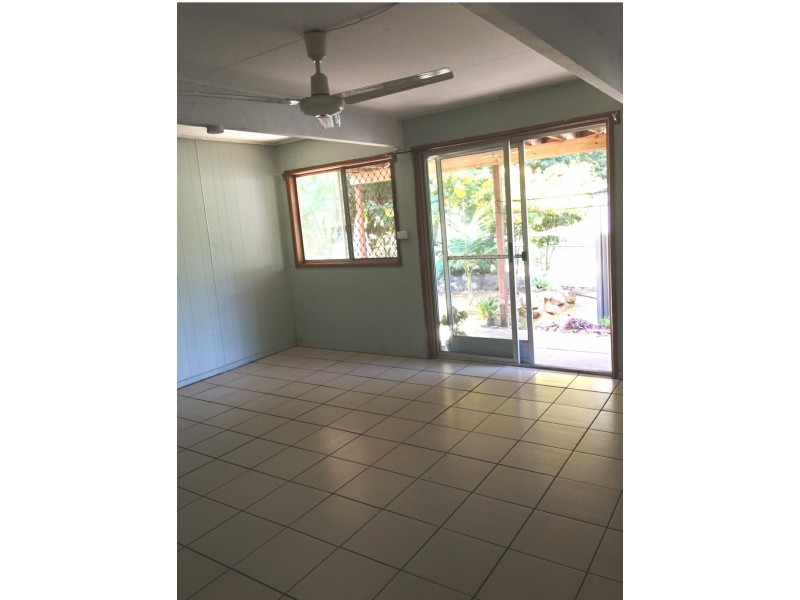 4 Jubilee Street, Somerset Dam QLD 4312