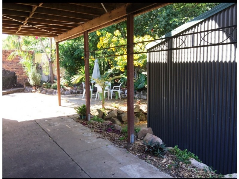 4 Jubilee Street, Somerset Dam QLD 4312