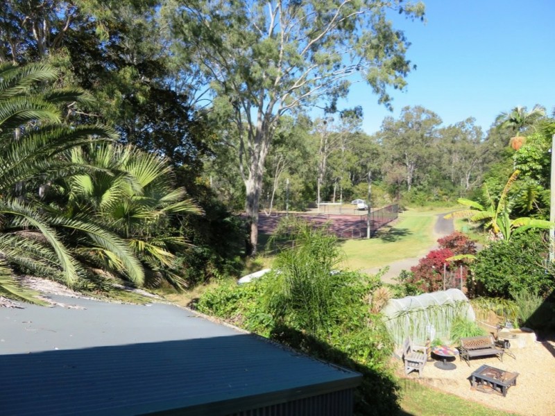 4 Jubilee Street, Somerset Dam QLD 4312