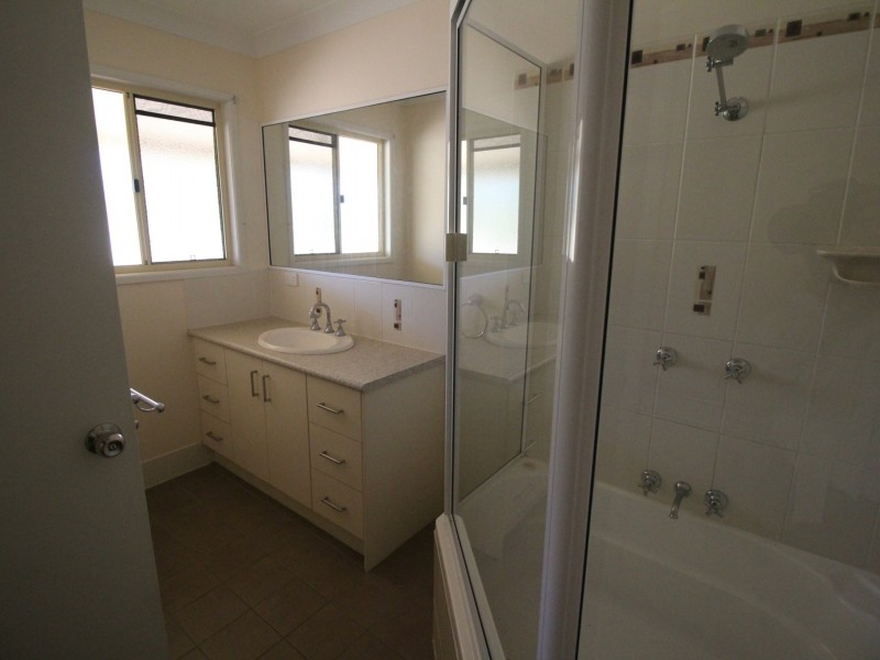 49 Werner Lane, Toogoolawah QLD 4313