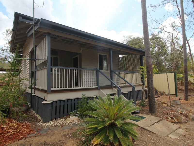 7 Barbour Street, Esk QLD 4312