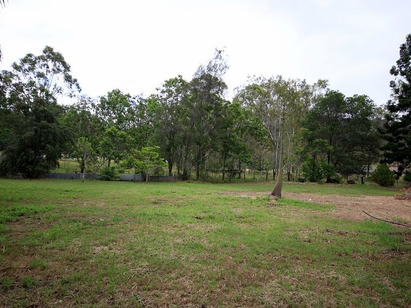 284 Ipswich Street, Esk QLD 4312