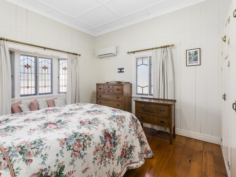 106 Pine Crescent, Esk QLD 4312