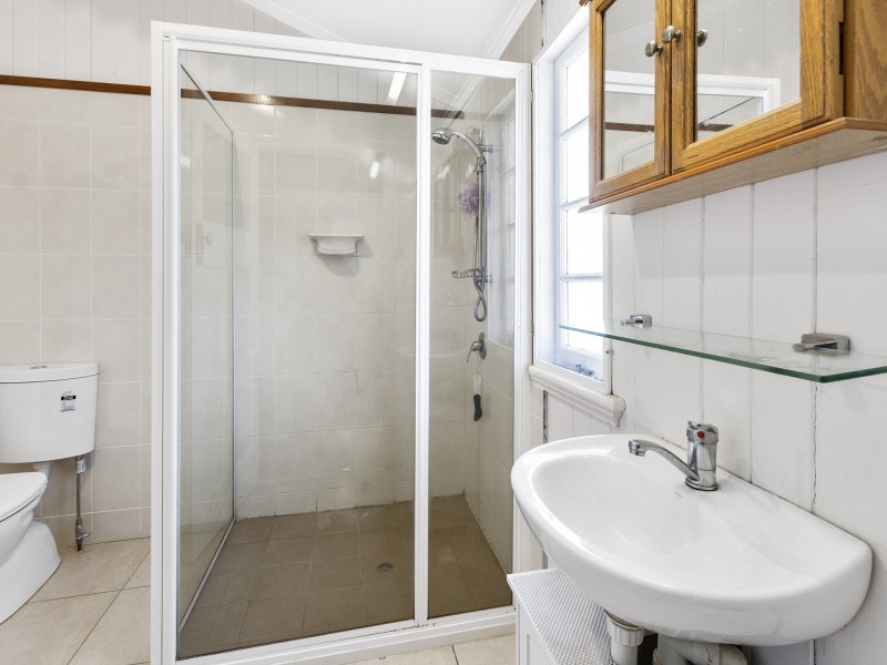 106 Pine Crescent, Esk QLD 4312