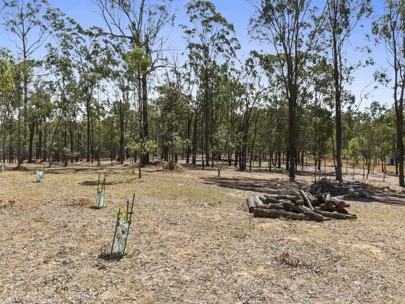 106 Pine Crescent, Esk QLD 4312