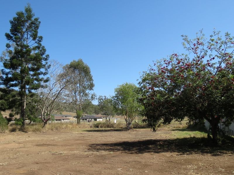 286 Ipswich Street, Esk QLD 4312