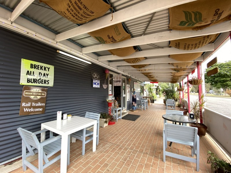 7 Main Street, Moore QLD 4306