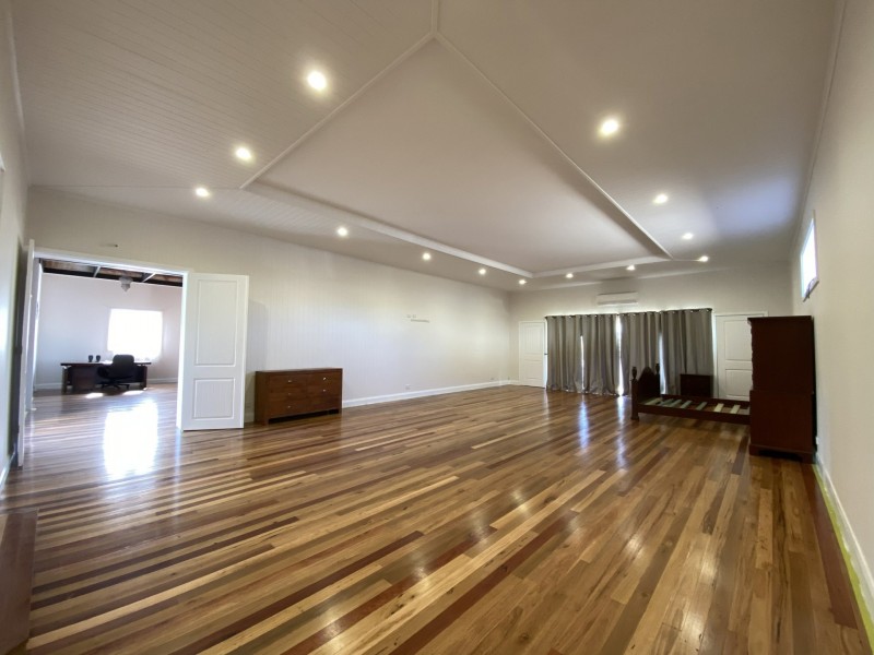 11 Cairnscroft Street, Toogoolawah QLD 4313