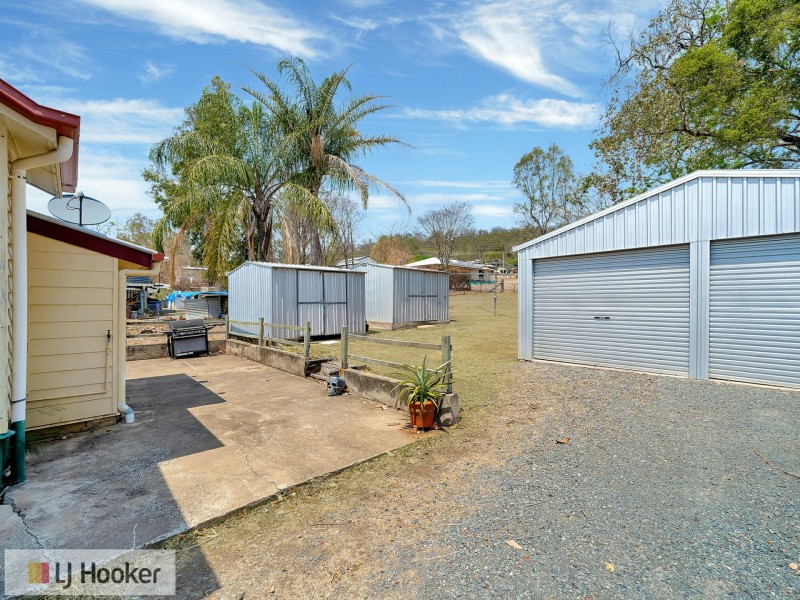 13 Down Street, Esk QLD 4312